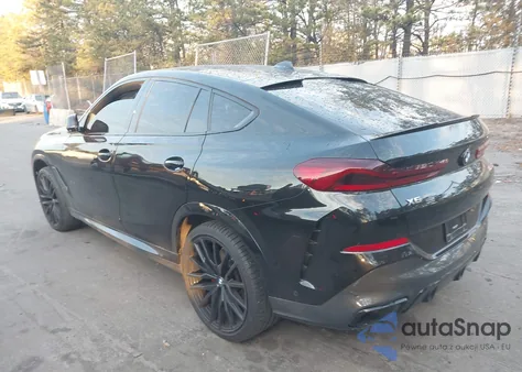 2021 BMW X6 M50I z USA, uszkodzony, nr VIN 5UXCY8C03M9F12449